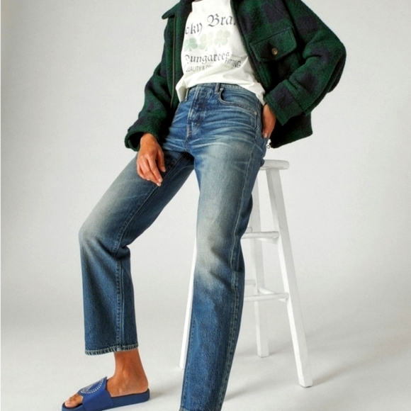 Lucky Brand 90’s Loose High Rise Straight Jeans - Picture 2 of 13